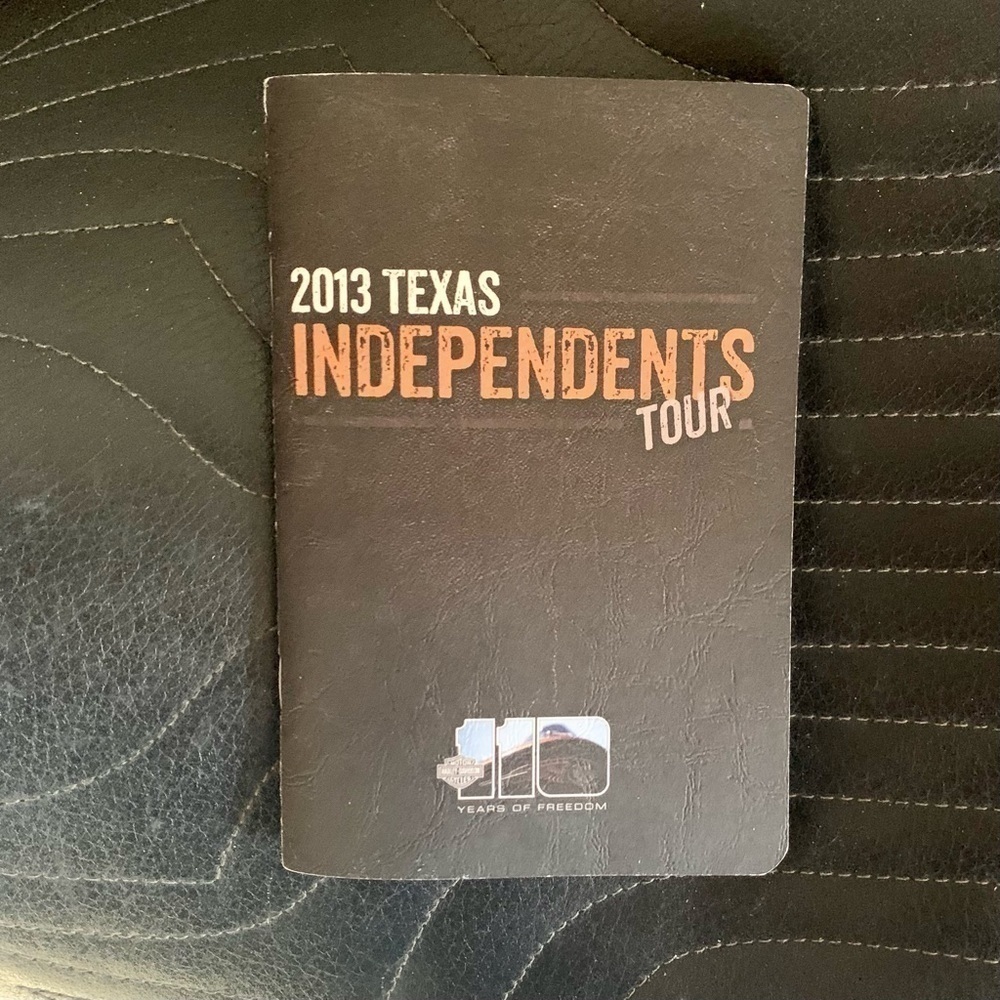 🏍 2013 Harley-Davidson Texas Independents Tour "Passport" Book (RARE)